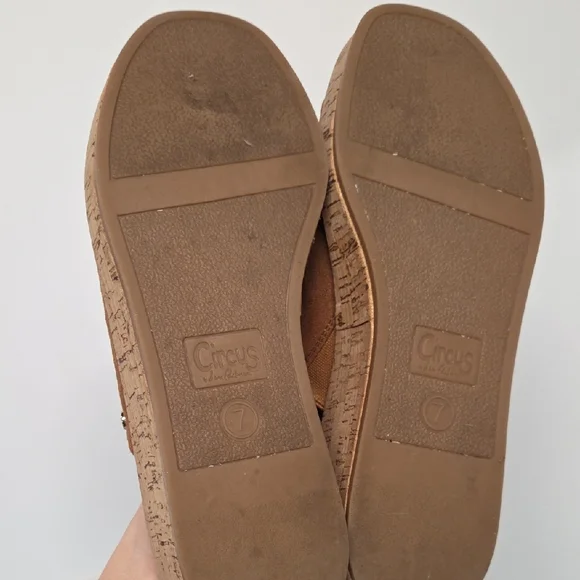 Circus by Sam Edelman Tan Faux Suede Cork Wedge Sandals Size 7 - Picture 5 of 6